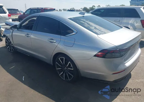 2025 Honda Accord Hybrid Touring z USA, uszkodzony, nr VIN 1HGCY2F81SA026037
